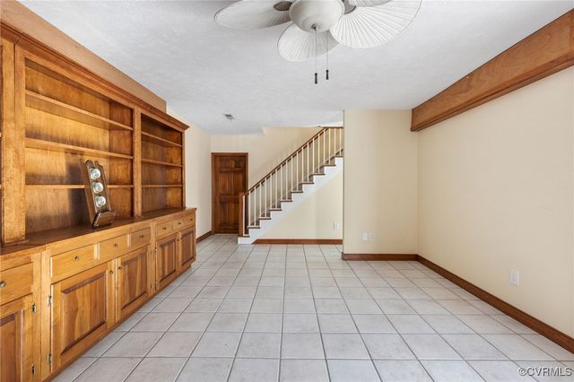3029 Oxford Dr, Sutherland, VA 23885