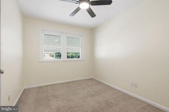 302 VETERANS DR, Palmyra, NJ 08065