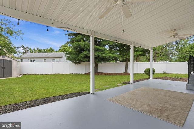 302 VETERANS DR, Palmyra, NJ 08065