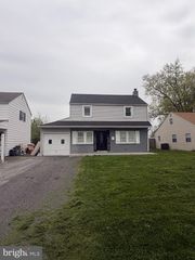 113 W VAN BUREN AVE, New Castle, DE 19720