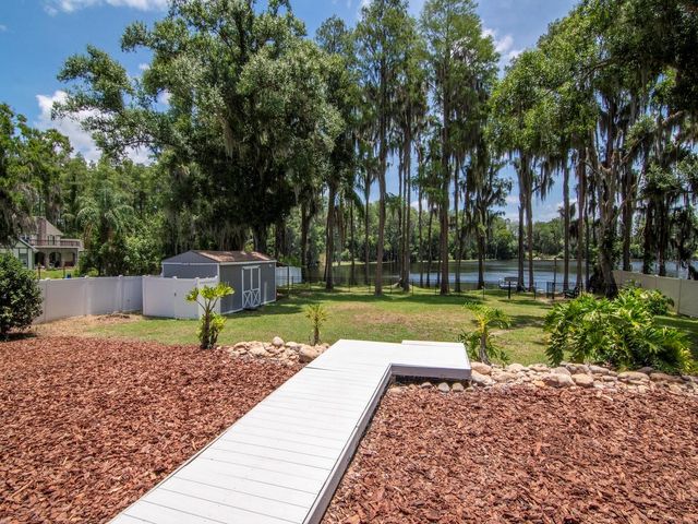 219 WILLOW BEND PARKWAY, Lutz, FL 33549