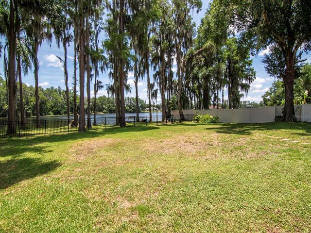 219 WILLOW BEND PARKWAY, Lutz, FL 33549