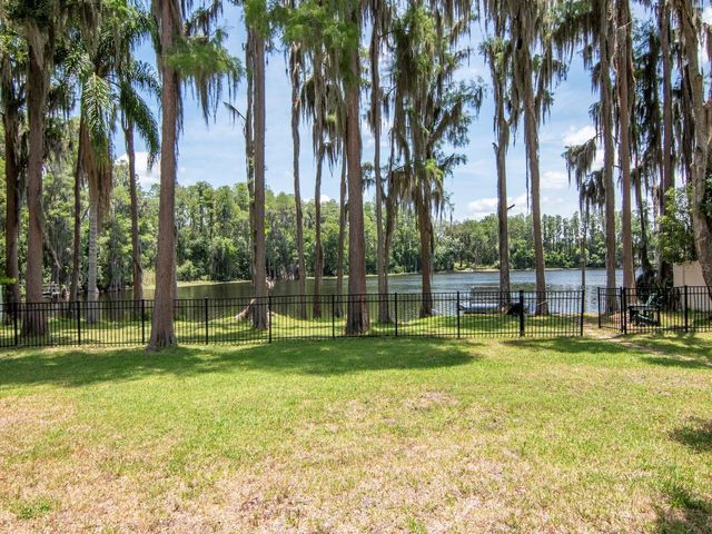 219 WILLOW BEND PARKWAY, Lutz, FL 33549