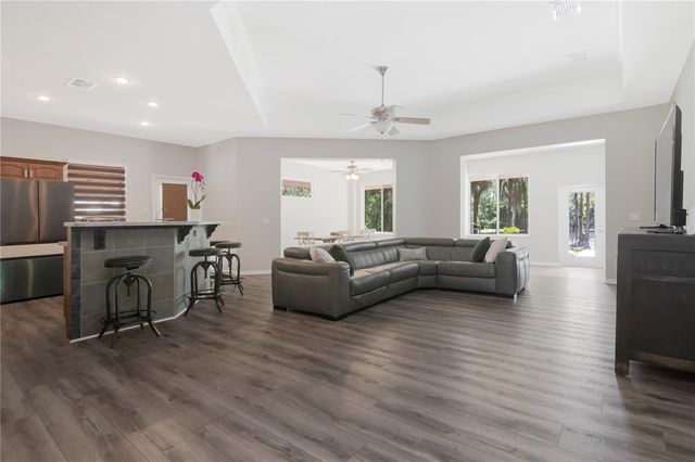 219 WILLOW BEND PARKWAY, Lutz, FL 33549