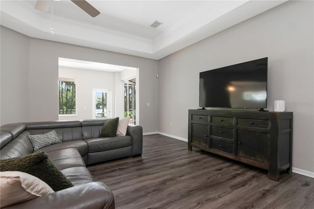 219 WILLOW BEND PARKWAY, Lutz, FL 33549