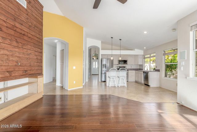 1629 S ASH Drive, Chandler, AZ 85286