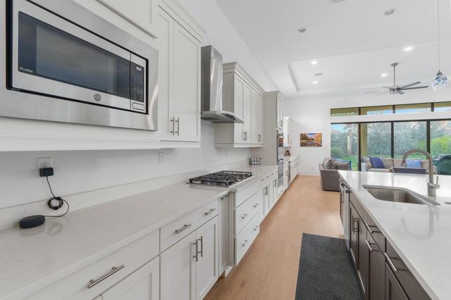 9121 Porto Way, Parkland, FL 33076