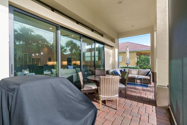 9121 Porto Way, Parkland, FL 33076