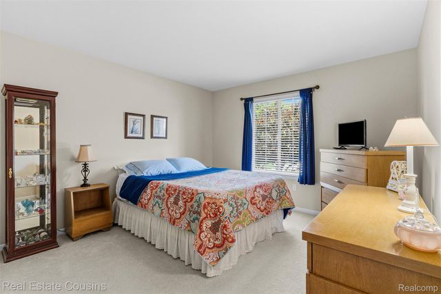 4344 Oak Tree Court, Fenton Charter Township, MI 48430