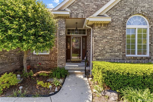 4344 Oak Tree Court, Fenton Charter Township, MI 48430