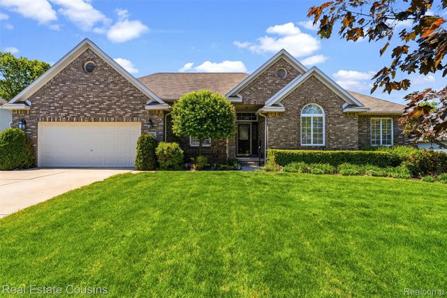 4344 Oak Tree Court, Fenton Charter Township, MI 48430