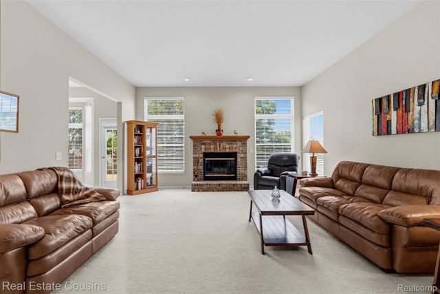 4344 Oak Tree Court, Fenton Charter Township, MI 48430