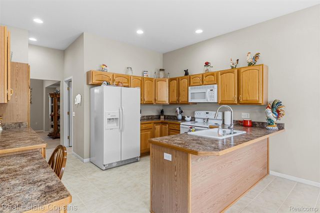 4344 Oak Tree Court, Fenton Charter Township, MI 48430