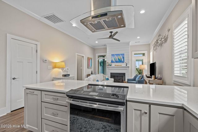 100 Sea Grove Lane, Beaufort, NC 28516