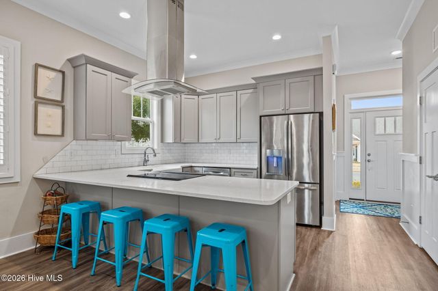 100 Sea Grove Lane, Beaufort, NC 28516