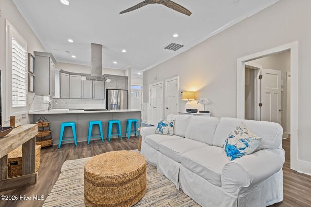 100 Sea Grove Lane, Beaufort, NC 28516