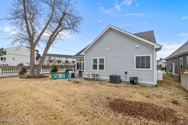 100 Sea Grove Lane, Beaufort, NC 28516