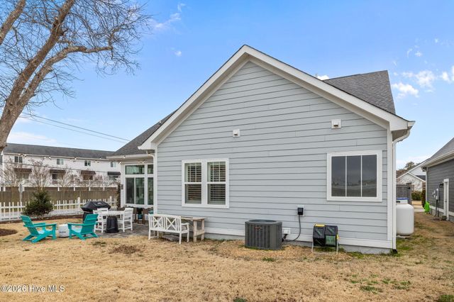 100 Sea Grove Lane, Beaufort, NC 28516