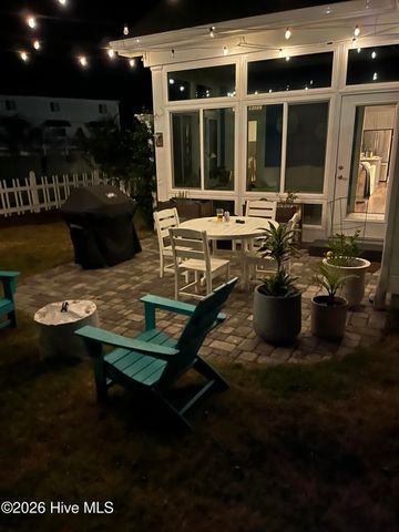 100 Sea Grove Lane, Beaufort, NC 28516