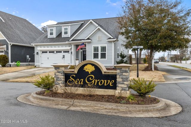 100 Sea Grove Lane, Beaufort, NC 28516
