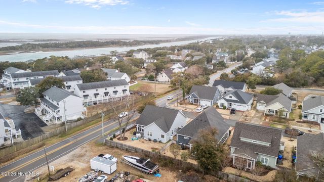 100 Sea Grove Lane, Beaufort, NC 28516