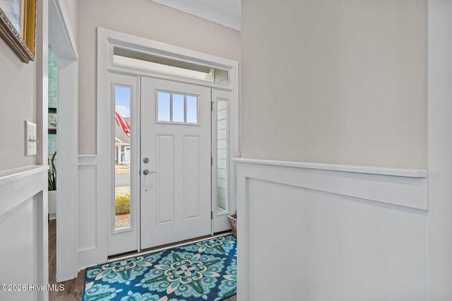 100 Sea Grove Lane, Beaufort, NC 28516