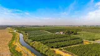 NKA Jones / Riggs Rd, Wapato, WA 98951
