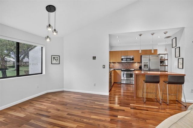 381 NW 94th Terrace, Plantation, FL 33324