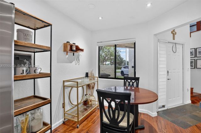 381 NW 94th Terrace, Plantation, FL 33324