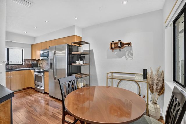 381 NW 94th Terrace, Plantation, FL 33324