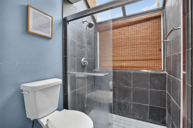 381 NW 94th Terrace, Plantation, FL 33324