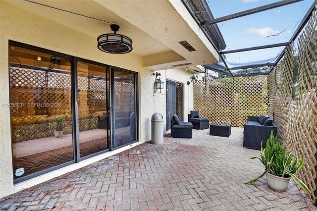 381 NW 94th Terrace, Plantation, FL 33324