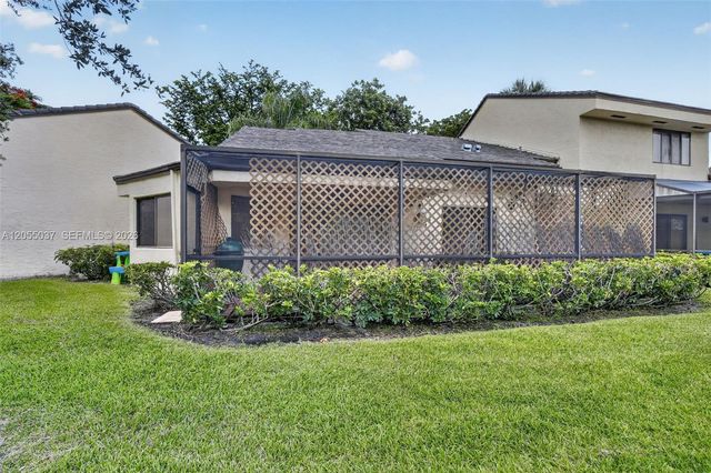 381 NW 94th Terrace, Plantation, FL 33324
