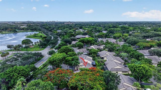381 NW 94th Terrace, Plantation, FL 33324