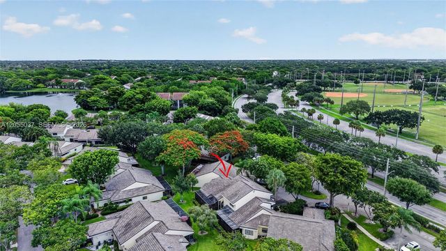 381 NW 94th Terrace, Plantation, FL 33324