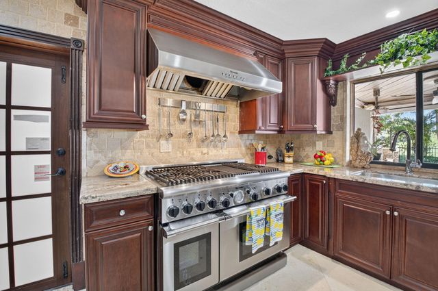 663 DEER CREEK HOLLOWS Circle, Deerfield Beach, FL 33442