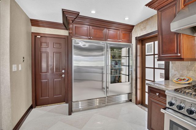663 DEER CREEK HOLLOWS Circle, Deerfield Beach, FL 33442