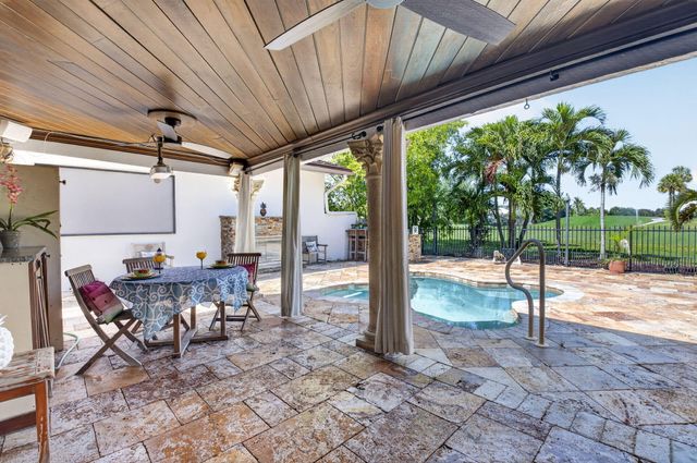 663 DEER CREEK HOLLOWS Circle, Deerfield Beach, FL 33442