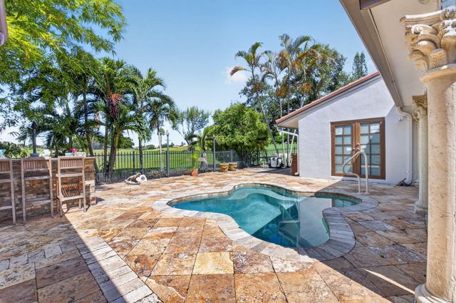 663 DEER CREEK HOLLOWS Circle, Deerfield Beach, FL 33442