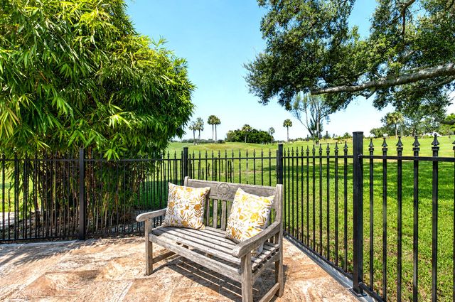 663 DEER CREEK HOLLOWS Circle, Deerfield Beach, FL 33442