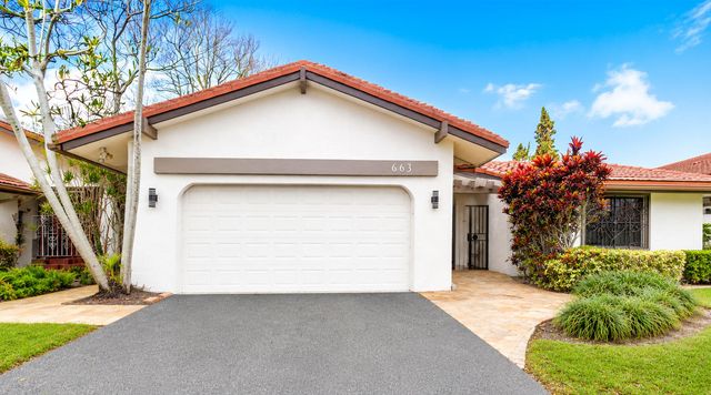 663 DEER CREEK HOLLOWS Circle, Deerfield Beach, FL 33442