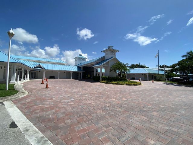 663 DEER CREEK HOLLOWS Circle, Deerfield Beach, FL 33442
