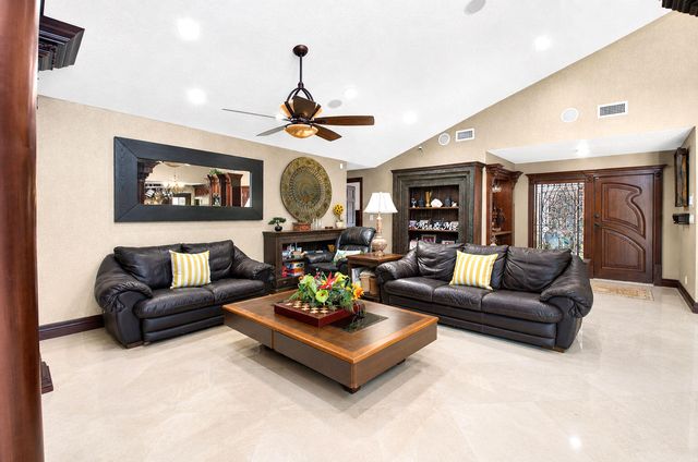 663 DEER CREEK HOLLOWS Circle, Deerfield Beach, FL 33442