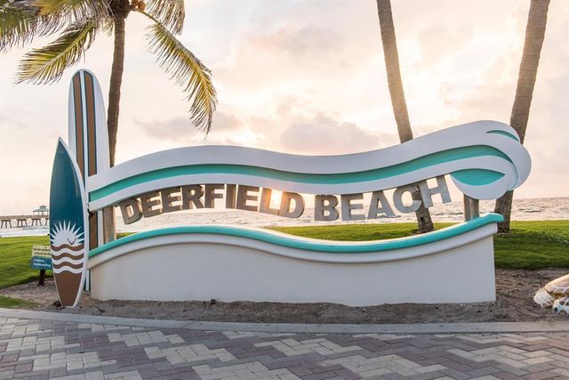 663 DEER CREEK HOLLOWS Circle, Deerfield Beach, FL 33442