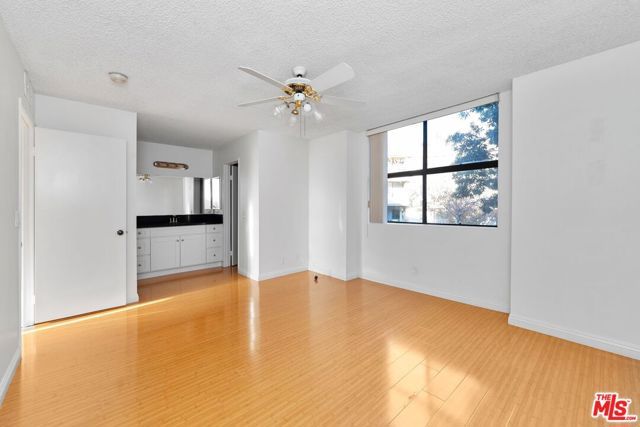 4141 Via Marisol 208, Los Angeles, CA 90042