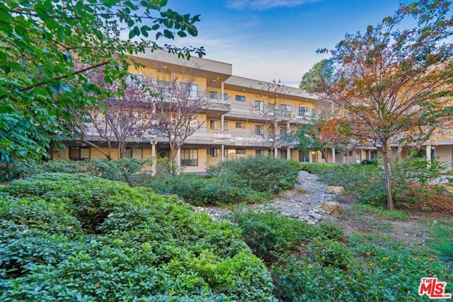 4141 Via Marisol 208, Los Angeles, CA 90042