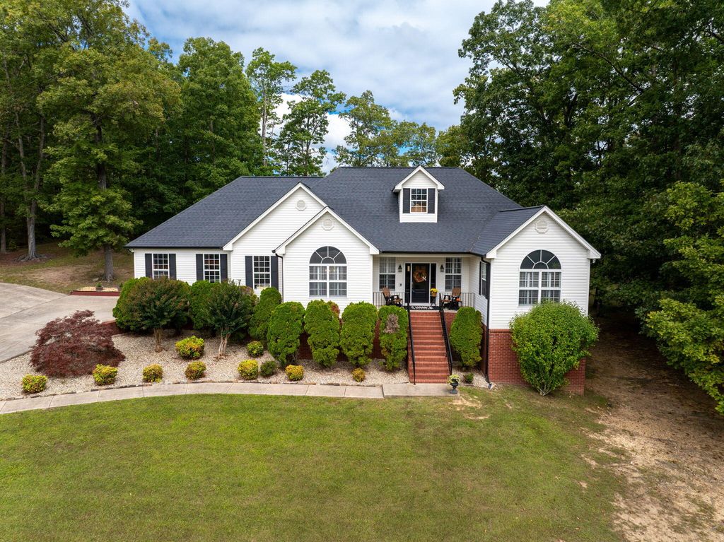 377 Windy Hollow Lane, Soddy Daisy, TN 37379