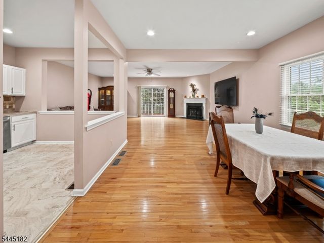 67 Rhyan Dr, Parsippany-troy Hills Twp., NJ 07054