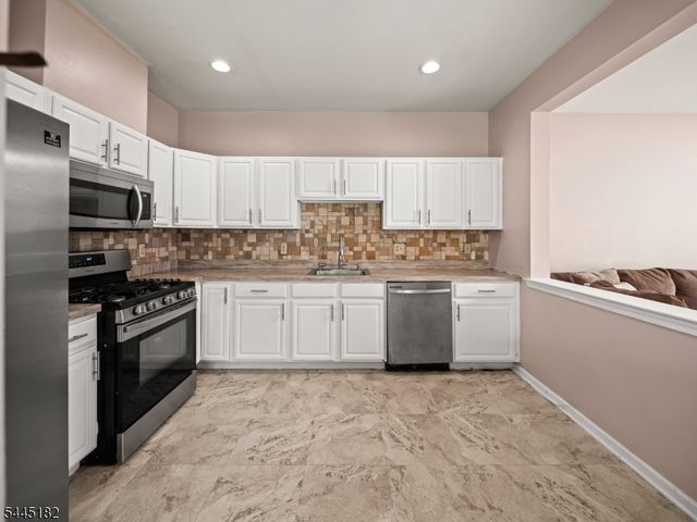 67 Rhyan Dr, Parsippany-troy Hills Twp., NJ 07054