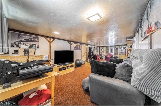 1866 Braeburn Park Drive, Euclid, OH 44117